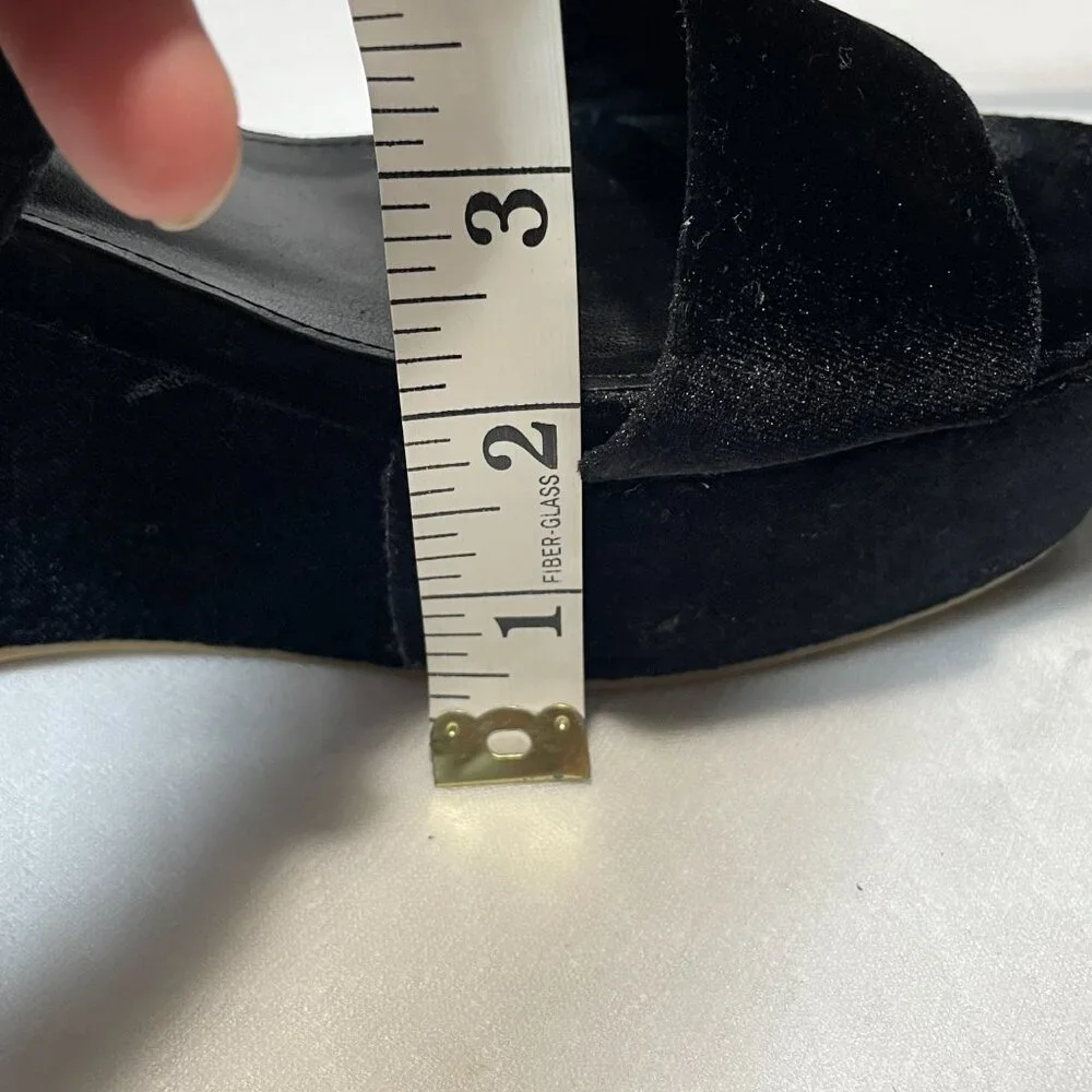 Steve‎ Madden Carlyle Women's Black Velvet Wedge Sandals Size 10M